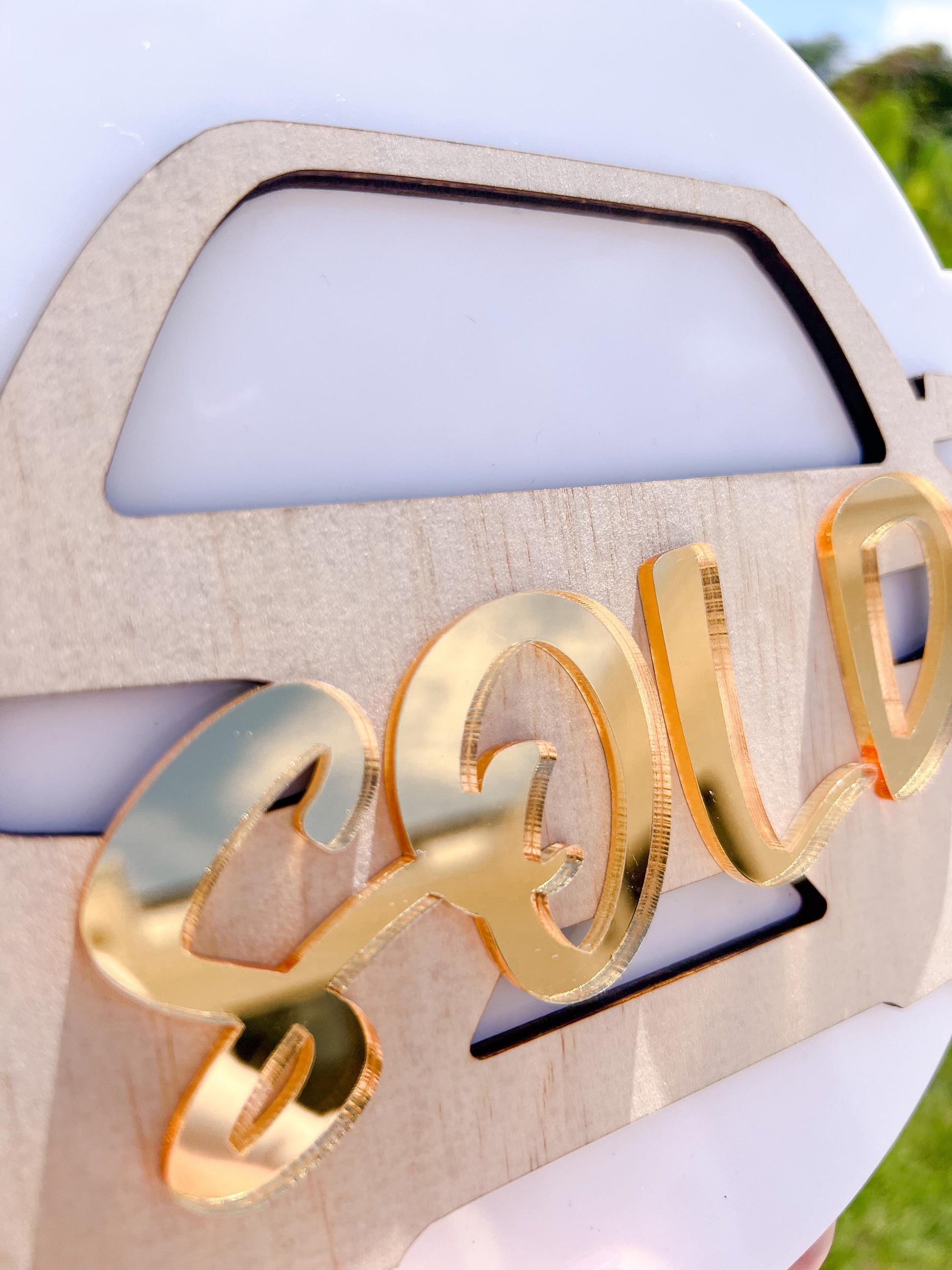 Personalized Car Sales Key Sign: Acrylic & Wood Closing Prop