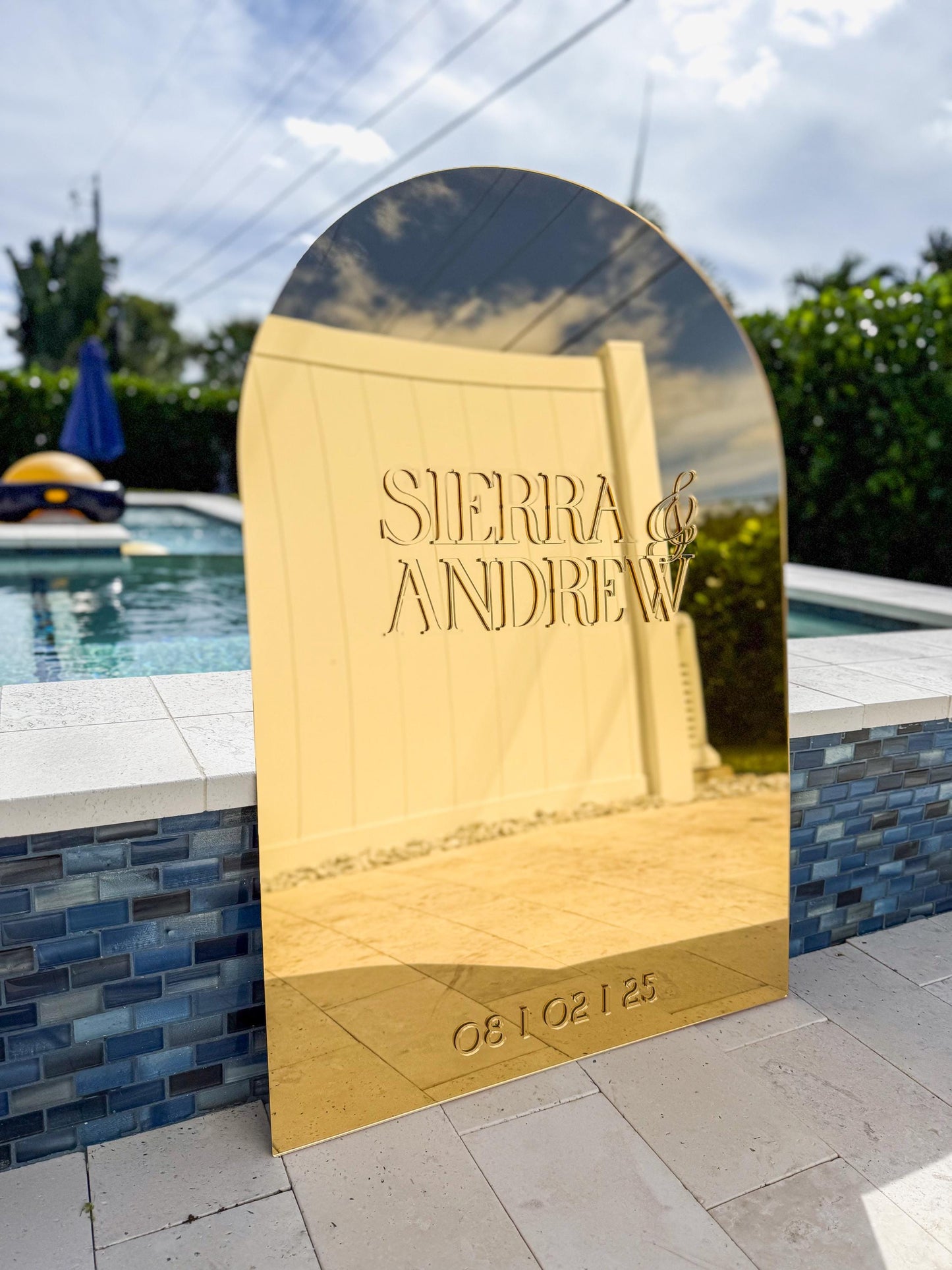 Elegant Gold Mirror Wedding Welcome Sign | Personalized Name and Date | Wedding Gift | Bridal Shower Gift| Modern Mirror Keepsake