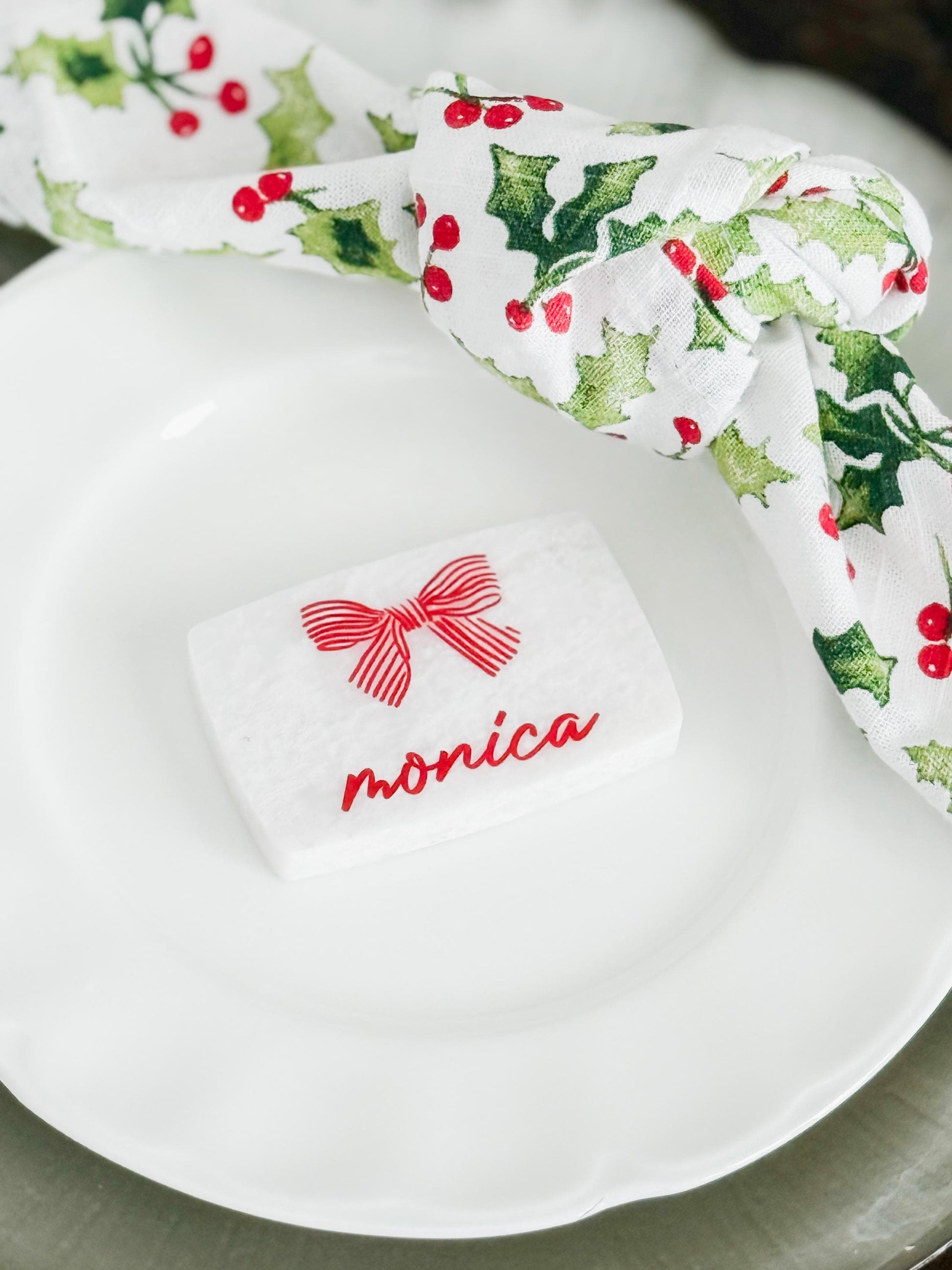 Custom Marble Christmas Place Cards – Personalized Name Tags – Elegant Holiday Table Setting – Luxe Lines Designs